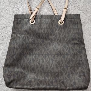 Michael Kors shopper